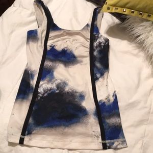 lululemon 🍋 pattern tank FLASH SALE